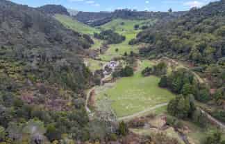 1420 State Highway 5, Tirau