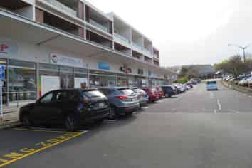82M² RETAIL/OFFICE FOR LEASE