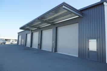 Corner Profile & Close to the Airport