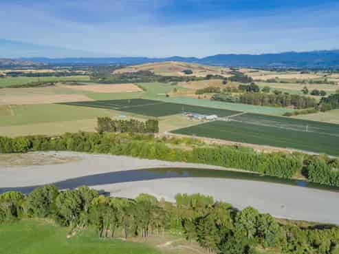 359 Dakins Road, Carterton