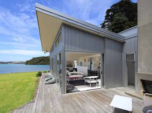 677 Orapiu Road, Waiheke Island
