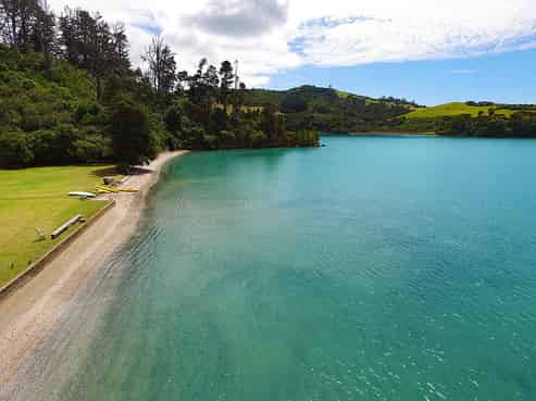 677 Orapiu Road, Waiheke Island
