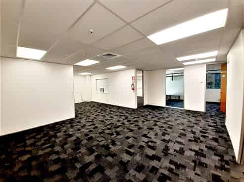 Central Takapuna Spacious Ground level Office