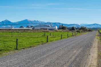  180 Old Main South Road and Looker Road, Geraldine