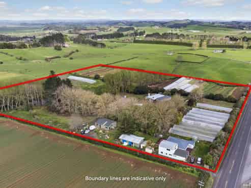 389 Waiuku Road, Puni