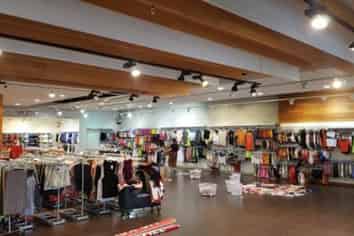 LARGE FORMAT - BIG IMPACT RETAIL