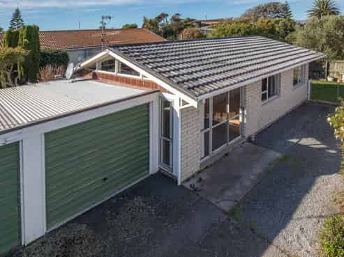 2/15 Sandra Street, South New Brighton