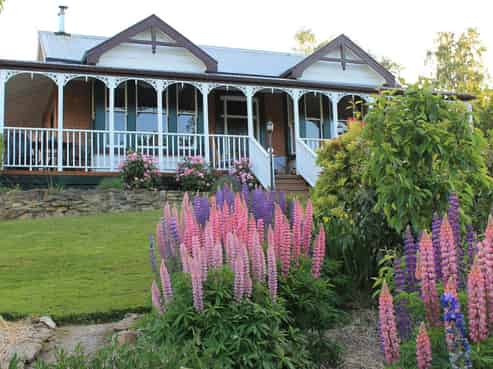 10 Lancaster Street, Lawrence