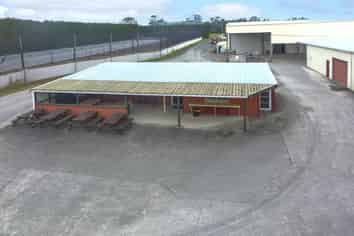 9% yield commercial investment 