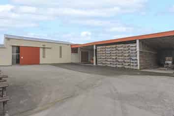 9% yield commercial investment 