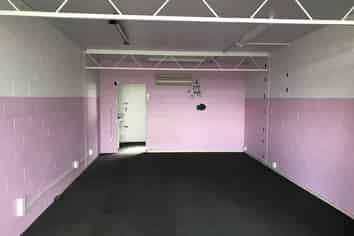 Affordable NW Retail/Office Space for Lease