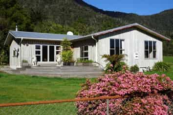 1638/1502 Karamea Highway, Corbyvale, Karamea