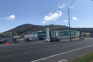 PROFILE STATE HIGHWAY DISPLAY YARD