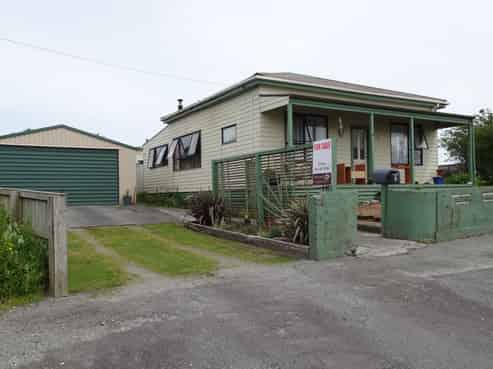 2 Coakley Street, Blaketown