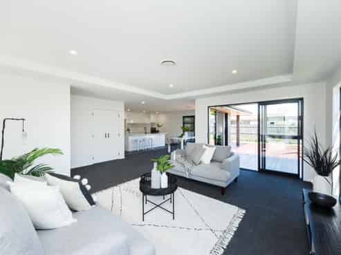 324A College Street, West End