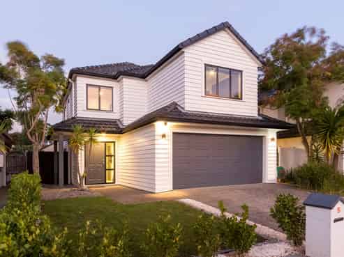 5 Carousel Crescent, East Tamaki Heights