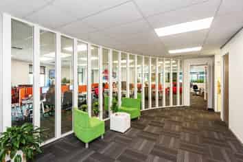 Superior Office with Vacant Possession