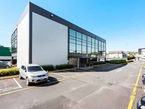 PRIME OFFICE IN PRIME LOCATION!