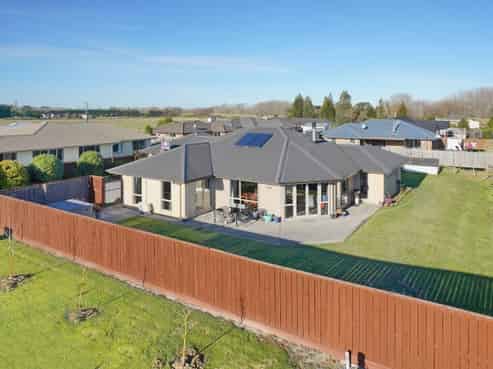 40 Wellington Street, Ashley