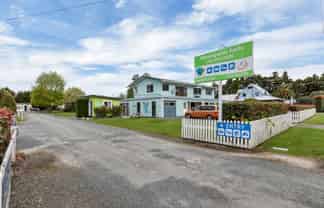 Whangarei Falls Holiday Park