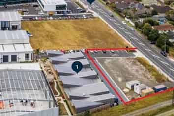 2,184m2 ROAD FRONT YARD SPACE FOR LEASE