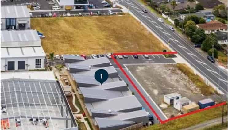 102 Hobsonville Road, Hobsonville