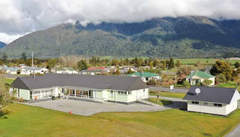 42-50 Main Road, Whataroa