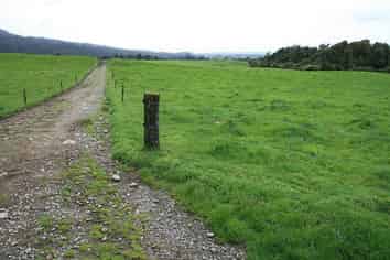 325 Kirihau Road, New Plymouth Central