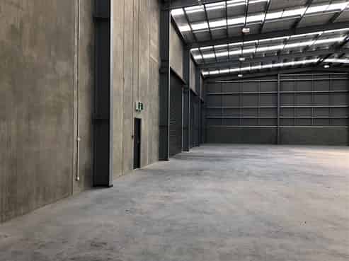 1,008m2 Warehouse - Corner Site - Available Now!!