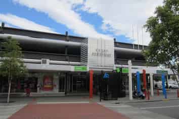 Large Retail in Napier