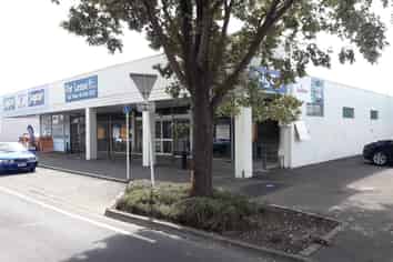 Forget the rest on Heretaunga Street West