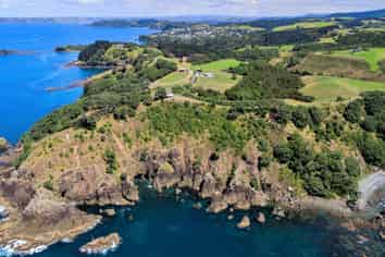 100 Omaha Block Access Road, Leigh