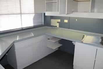 Courtville Place - Upstairs Unit 5 + 5B