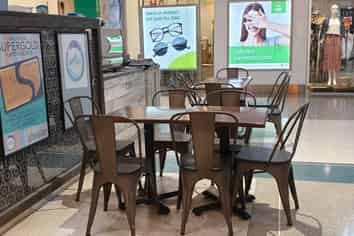 kiosk in busy Glenfield Mall 