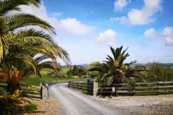 9 Grice Road, Wharehine