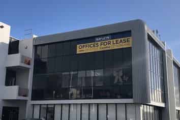 Elevated office with incentives