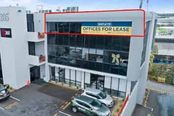 Elevated office with incentives