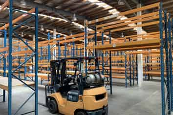 Central distribution industrial warehouse