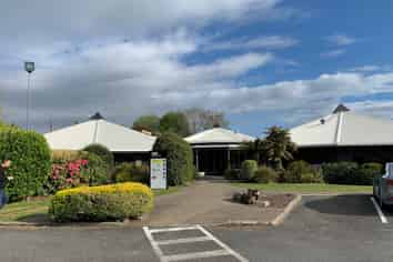 LANDLORD OPEN TO OFFERS 