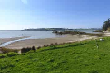 9 Grice Road, Wharehine