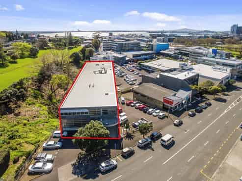 SOUGHT AFTER VICTORIA PRECINCT