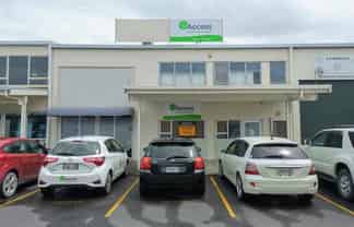 Smart office space with everything