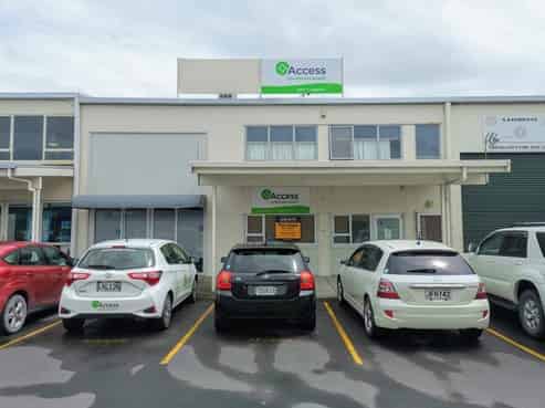 Smart office space with everything