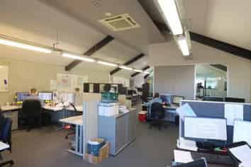 Brilliant offices on Bartley