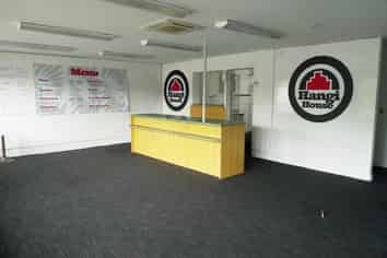 Suburban Retail in Dallington