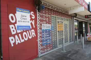 133M² OFFICE/RETAIL SPACE FOR LEASE NOW