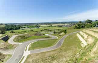 67 Oak Road, Poraiti