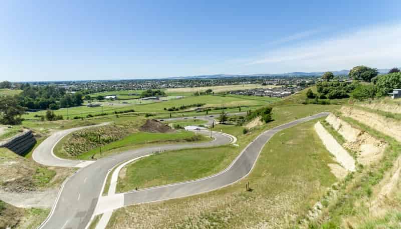 67 Oak Road, Poraiti