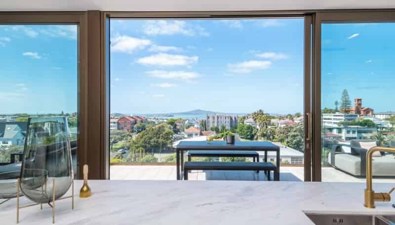 504/10 St Marks Road, Remuera