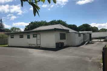 MAIN ROAD PROFILE WITH CAR PARK